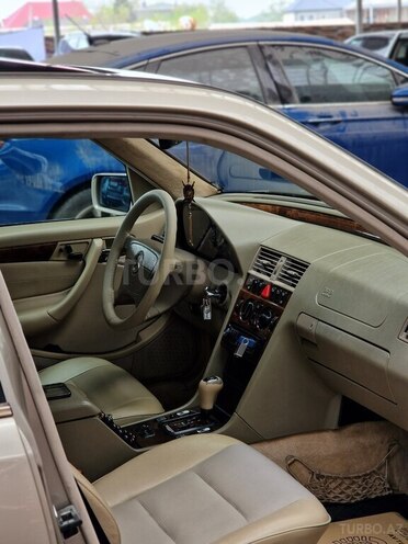 Mercedes C 230 1999, 258,000 km - 2.3 л - Gəncə