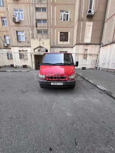 Ford Transit-1