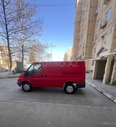 Ford Transit-3