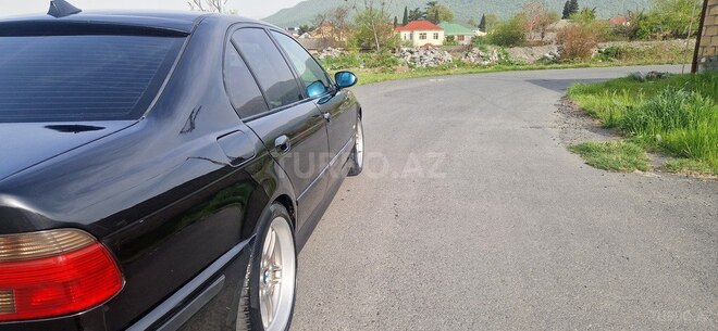 BMW 528 1996, 400,000 km - 2.8 л - Zaqatala