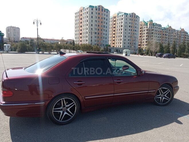 Mercedes E 240 1999, 356,000 km - 2.4 l - Sumqayıt