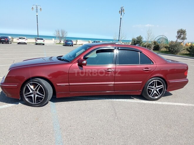 Mercedes E 240 1999, 356,000 km - 2.4 l - Sumqayıt
