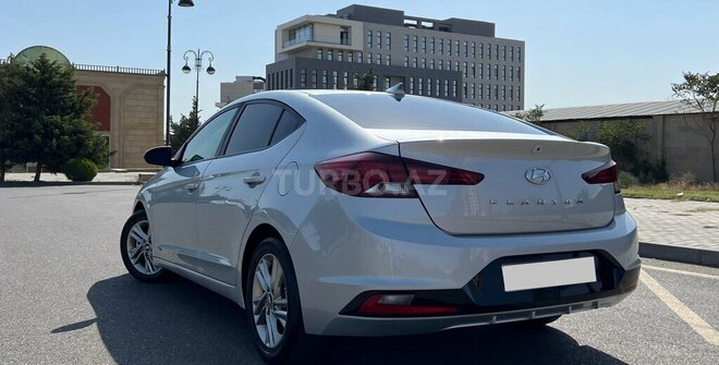 Hyundai Elantra 2018, 101,000 km - 2.0 l - Bakı