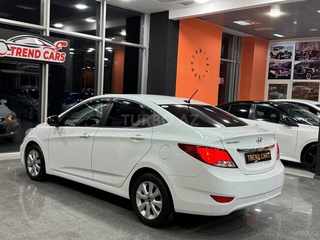 Hyundai Accent-8