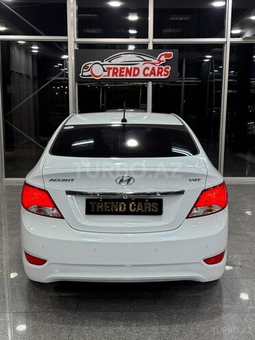 Hyundai Accent-9