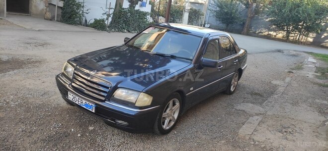 Mercedes C 240 2000, 220,000 km - 2.4 l - Gəncə