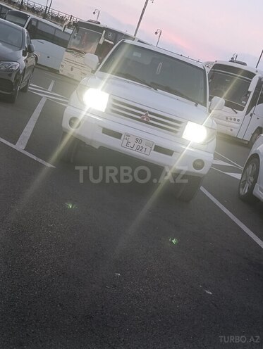 Mitsubishi Pajero io 2000, 385,246 km - 1.8 л - Bakı