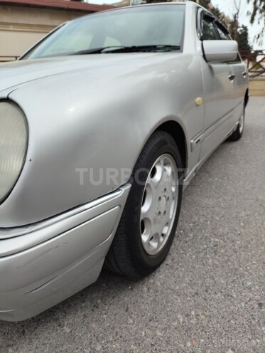 Mercedes E 320 1996, 426,780 km - 3.2 l - Bakı