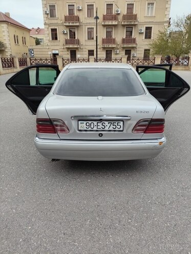 Mercedes E 320 1996, 426,780 km - 3.2 l - Bakı