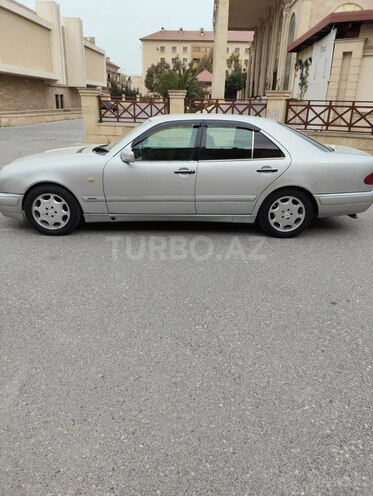 Mercedes E 320 1996, 426,780 km - 3.2 l - Bakı