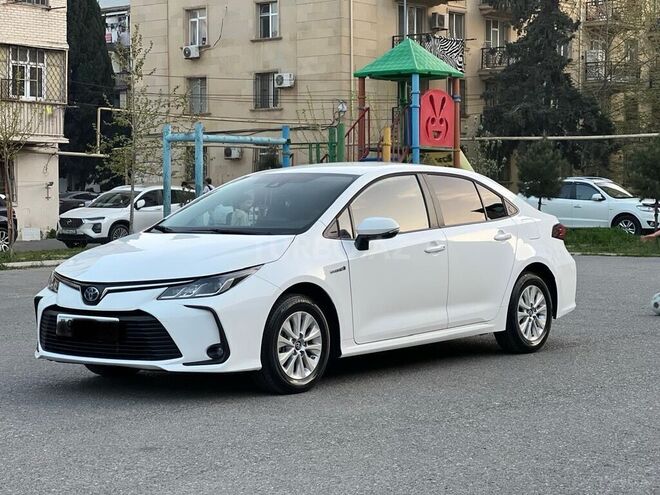 Toyota Corolla 2023, 42,000 km - 1.8 л - Bakı