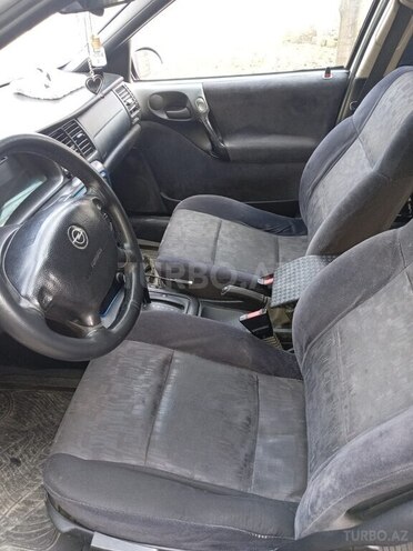 Opel Vectra 1998, 448,000 km - 1.6 l - Şamaxı