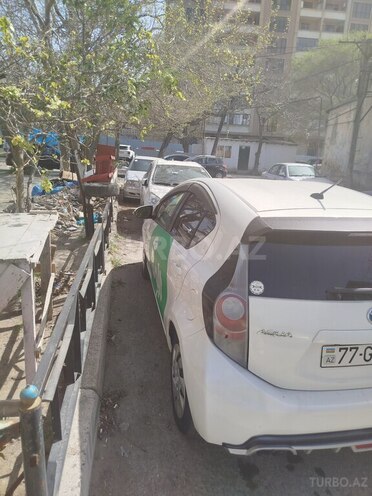 Toyota Aqua 2014, 305,000 km - 1.5 l - Bakı