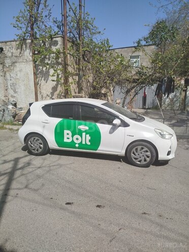 Toyota Aqua 2014, 305,000 km - 1.5 l - Bakı