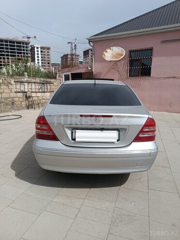 Mercedes C 240 2002, 452,325 km - 2.4 l - Sumqayıt
