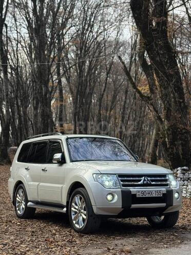 Mitsubishi Pajero 2009, 9,999,999 km - 3.5 l - Ağdaş