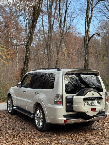 Mitsubishi Pajero 2009, 9,999,999 km - 3.5 l - Ağdaş
