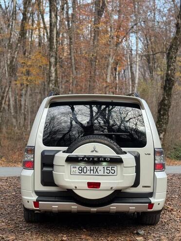 Mitsubishi Pajero 2009, 9,999,999 km - 3.5 l - Ağdaş