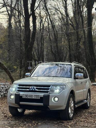 Mitsubishi Pajero 2009, 9,999,999 km - 3.5 l - Ağdaş