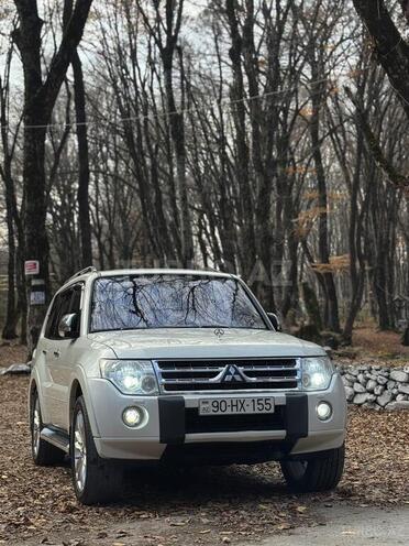 Mitsubishi Pajero 2009, 9,999,999 km - 3.5 l - Ağdaş
