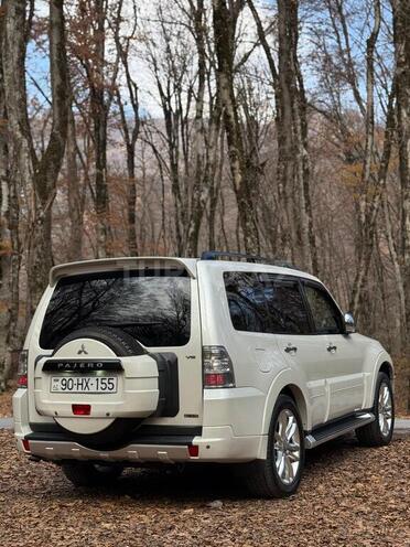 Mitsubishi Pajero 2009, 9,999,999 km - 3.5 l - Ağdaş