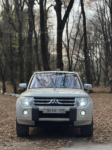 Mitsubishi Pajero 2009, 9,999,999 km - 3.5 l - Ağdaş