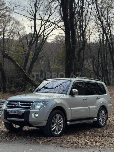 Mitsubishi Pajero 2009, 9,999,999 km - 3.5 l - Ağdaş
