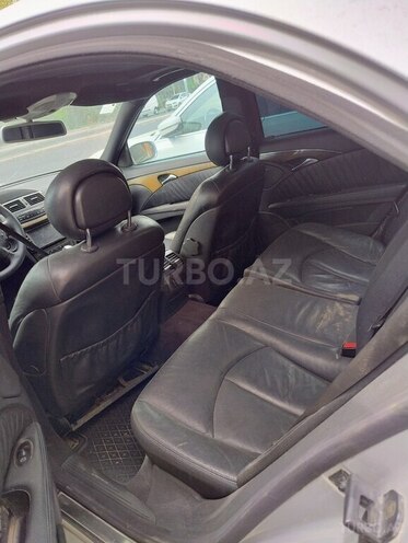 Mercedes E 220 d 2002, 160,000 km - 2.2 л - Gəncə