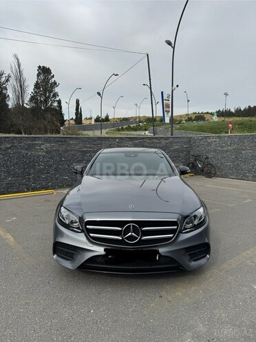 Mercedes E 220 d 2019, 99,900 km - 2.2 l - Bakı