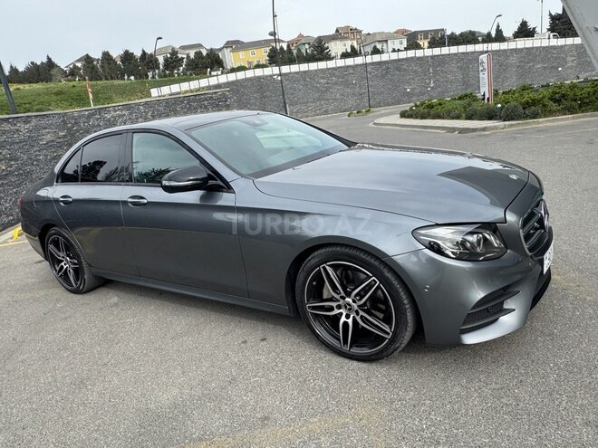 Mercedes E 220 d 2019, 99,900 km - 2.2 l - Bakı