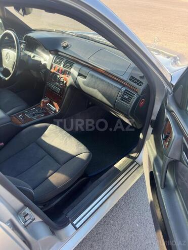 Mercedes E 240 1997, 460,000 km - 2.4 l - Bərdə