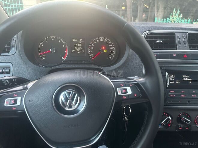 Volkswagen Polo 2019, 102,000 km - 1.6 l - Bakı