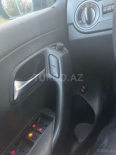 Volkswagen Polo 2019, 102,000 km - 1.6 l - Bakı