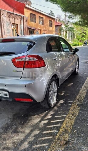 Kia Rio 2012, 258,000 km - 1.1 л - Zaqatala