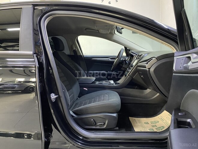 Ford Fusion (North America)-16
