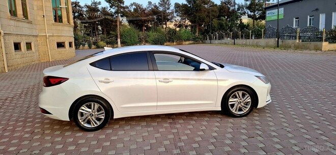 Hyundai Elantra 2019, 151,278 km - 2.0 l - Şirvan