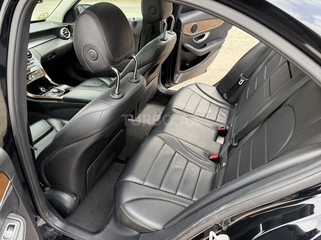 Mercedes C 300 4MATIC 2015, 215,000 km - 2.0 l - Bakı