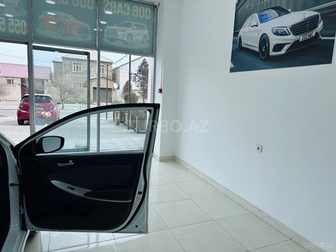 Hyundai Accent 2011, 216,000 km - 1.6 l - Sumqayıt
