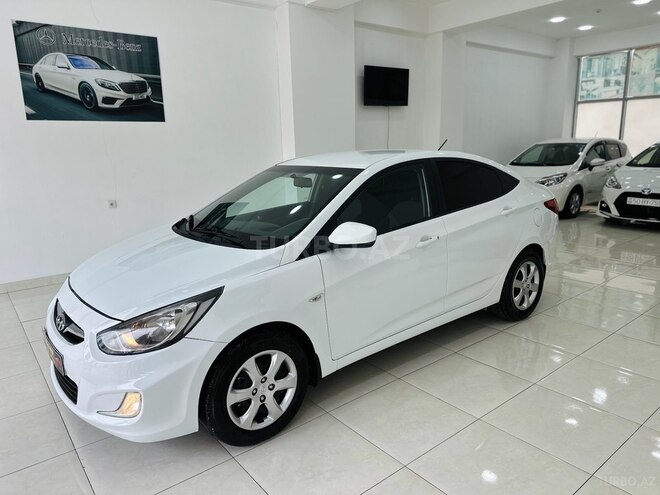 Hyundai Accent 2011, 216,000 km - 1.6 l - Sumqayıt