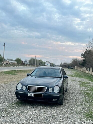Mercedes E 270 2000, 384,000 km - 2.7 l - Ağcabədi