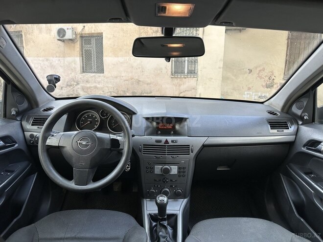 Opel Astra 2004, 280,000 km - 1.4 l - Bakı
