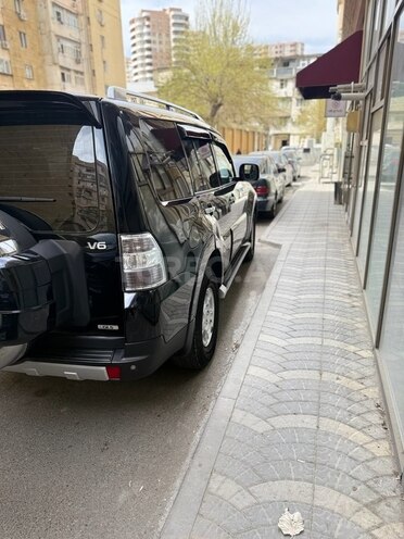 Mitsubishi Pajero 2007, 289,000 km - 3.0 l - Bakı