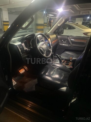 Mitsubishi Pajero 2007, 289,000 km - 3.0 l - Bakı