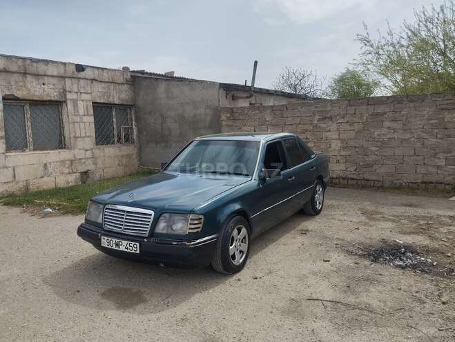Mercedes E 250 1995, 504,038 km - 2.5 l - Bakı