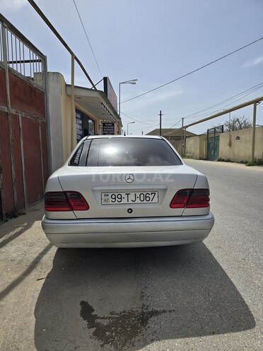 Mercedes E 230 1995, 170,000 km - 2.3 l - Bakı