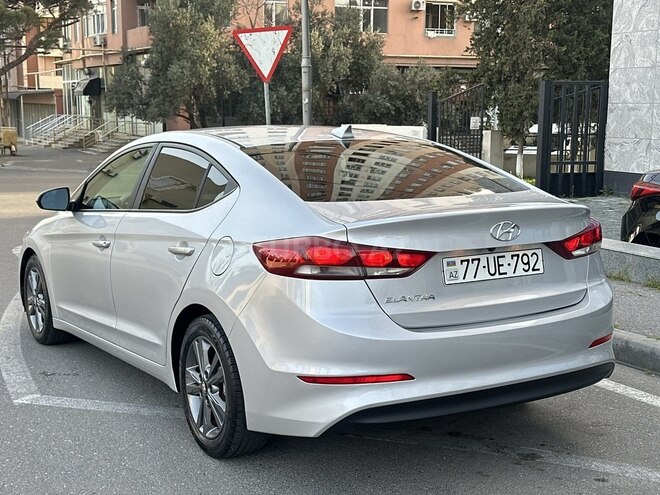 Hyundai Elantra 2017, 158,000 km - 2.0 l - Bakı