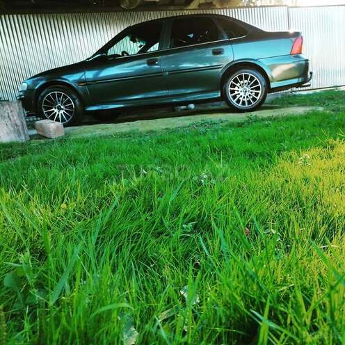 Opel Vectra 2000, 250,000 km - 2.0 l - Balakən