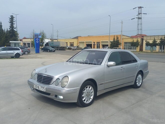 Mercedes E 220 d 2000, 476,000 km - 2.2 л - Sabirabad