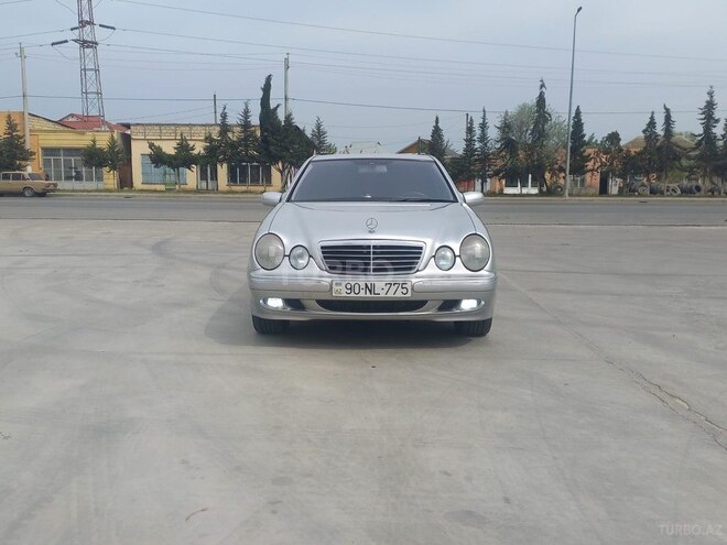 Mercedes E 220 d 2000, 476,000 km - 2.2 л - Sabirabad