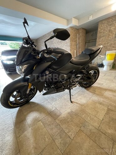 Suzuki  2015, 28,719 km - 1.0 l - Bakı